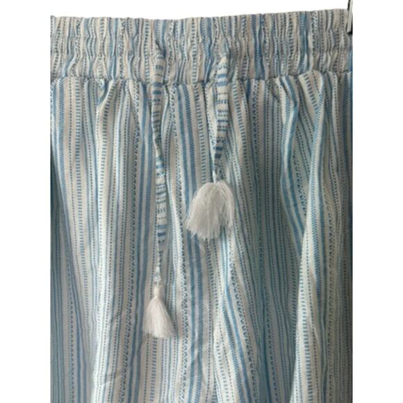 BCBGeneration Blue & White Striped High-Waisted Tassel Shorts Sz Medium NEW - Picture 2 of 7